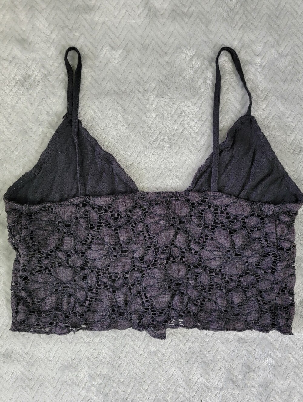 Urban Outfitters Dark Gray Floral Lace V-Neck Button Front Cropped Camisole Med - Picture 3 of 7